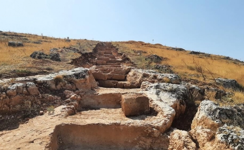 Perre Antik Kent'teki ‘Sonsuzluk Merdiveni’ kazısı uzadıkça uzuyor