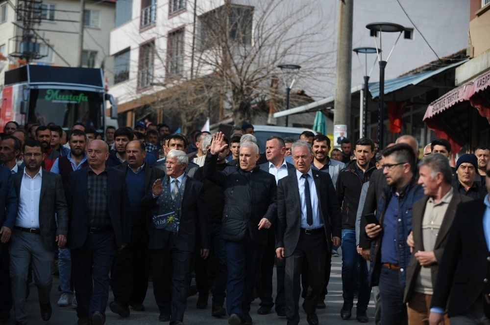 Dağ Yöresi Bozbeyi Bağrına Bastı