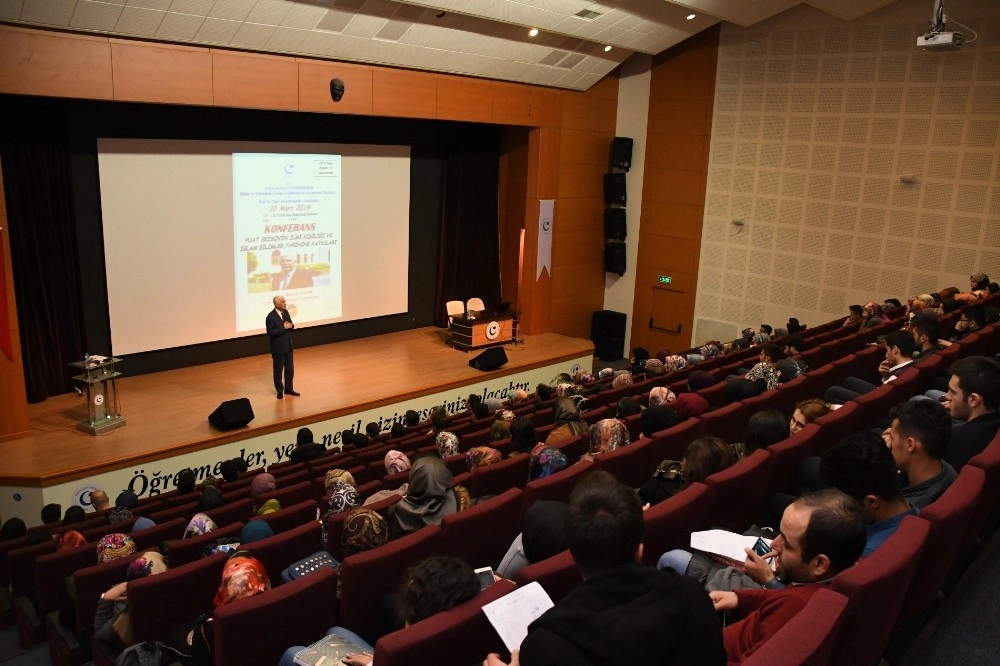 Adıyaman Üniversitesinde "prof. Dr. Fuat Sezgin" Konferansı