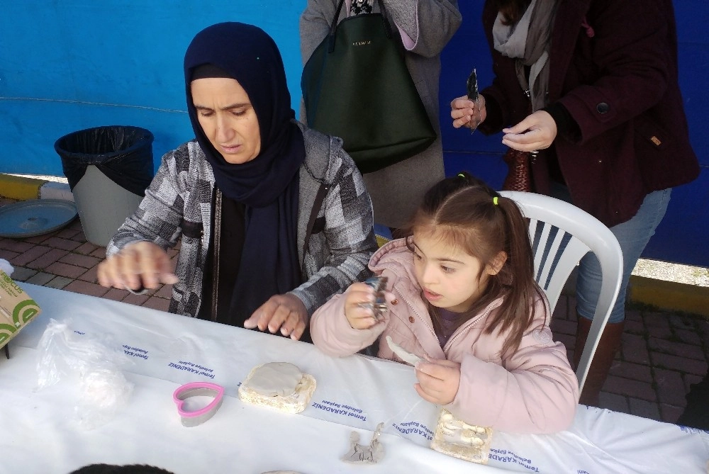 Küçükçekmece Belediyesinden "down Sendromlular Günü" Etkinliği