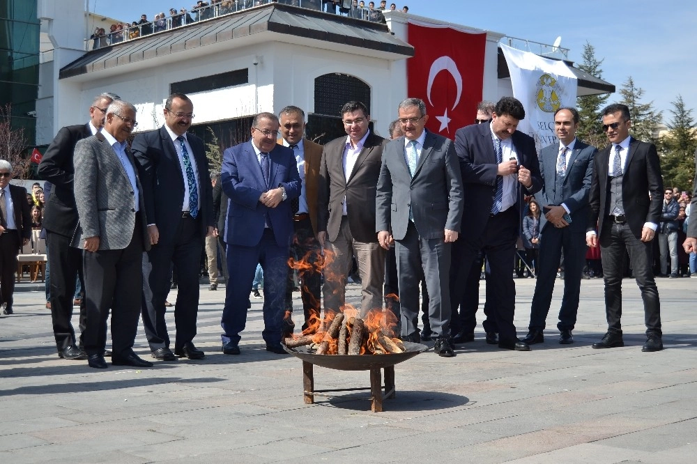 Selçukta Nevruz Bayramı Coşkuyla Kutlandı