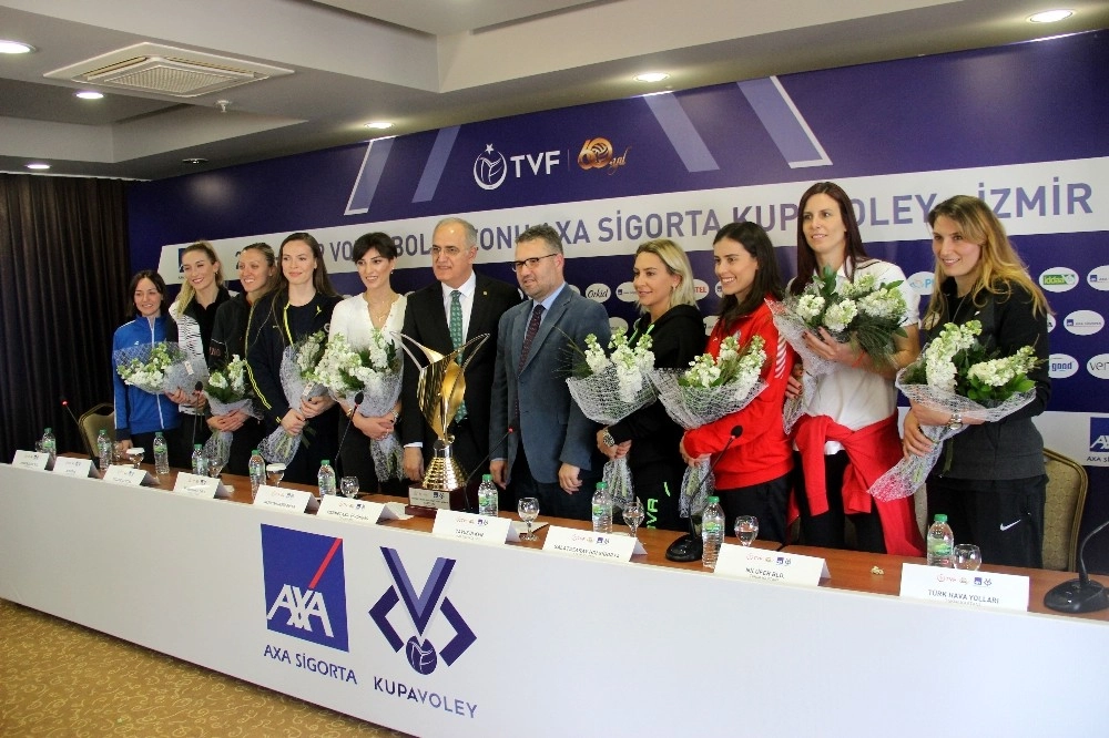 İzmirliler Voleybola Doyacak