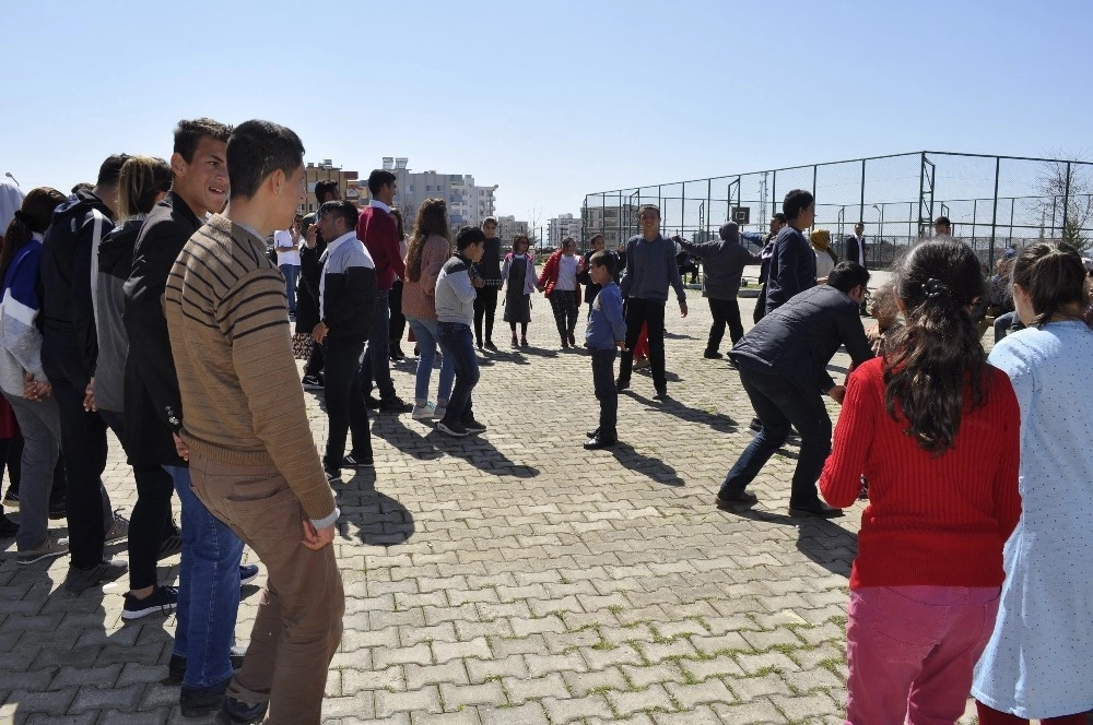 Siverekte Down Sendromu Farkındalık Günü Halaylarla Kutlandı