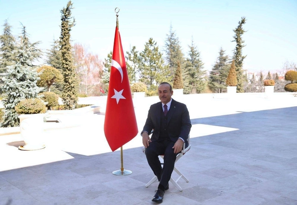 Dışişleri Bakanı Çavuşoğlu, Türkiyenin Tanıtımı İçin Poz Verdi