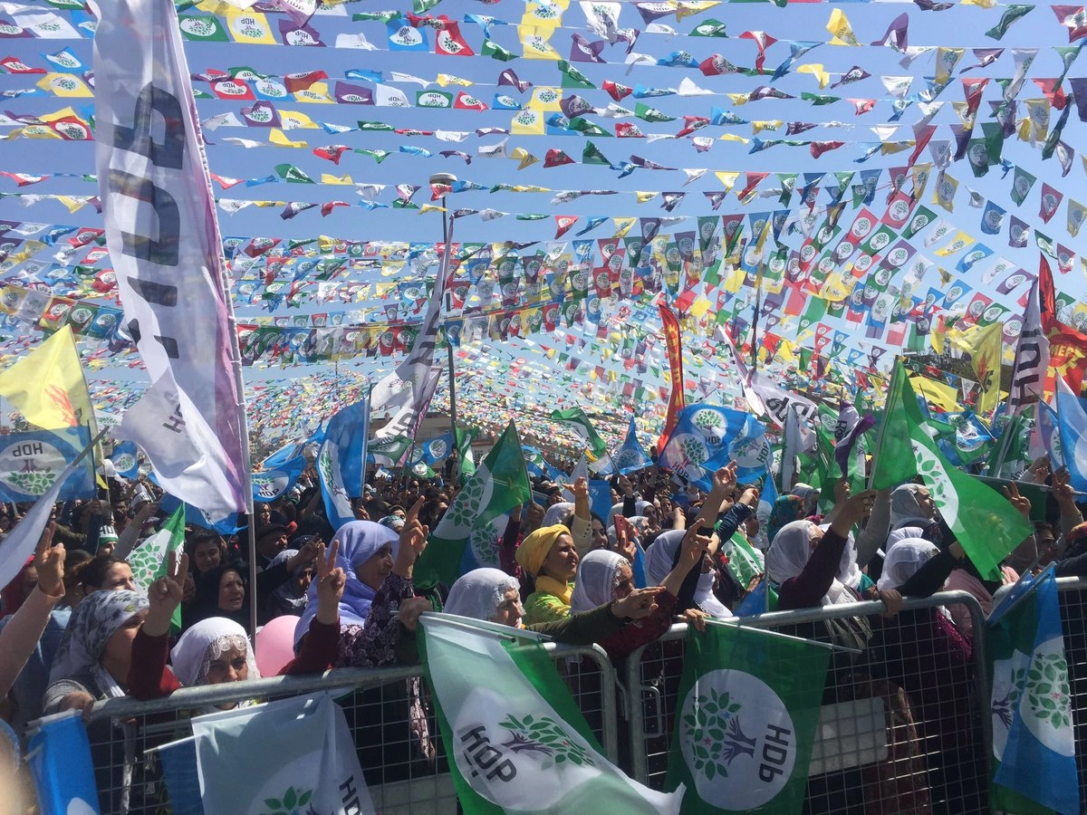 Kürt’ün Newroz’u ya da Kürt’ün kederli yalnızlığı