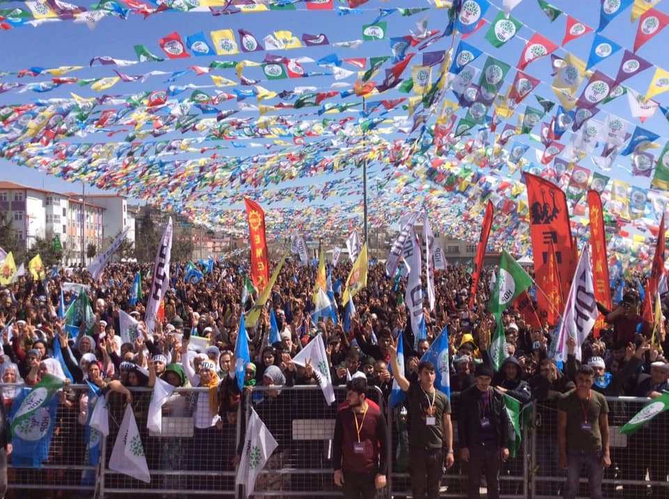 Newroz Urfa, Gaziantep, Mersin-Adana-İskenderun bölge illerinde kutlandı