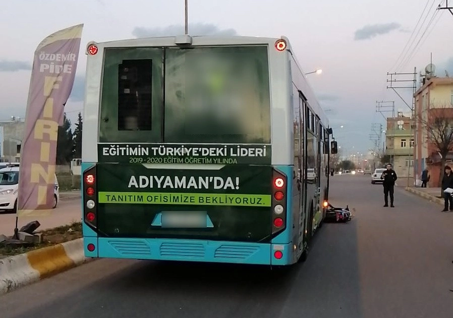 Belediye Otobüsüyle Çarpışan Bisikletin Sürücüsü Öldü