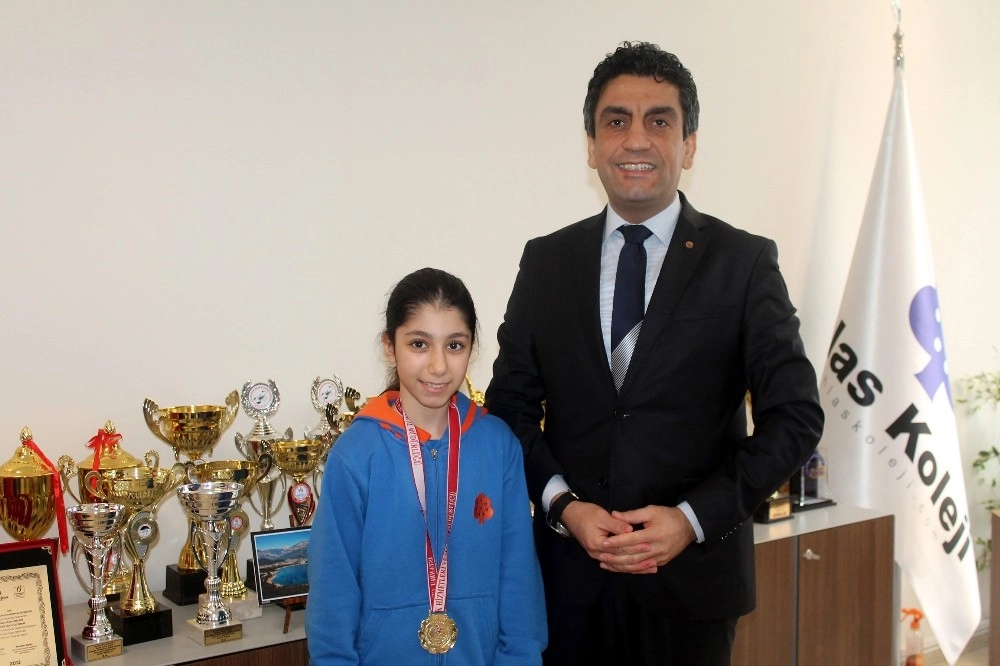 İhlas Koleji Öğrencisi Elif Kömürcü Judoda İstanbul Şampiyonu