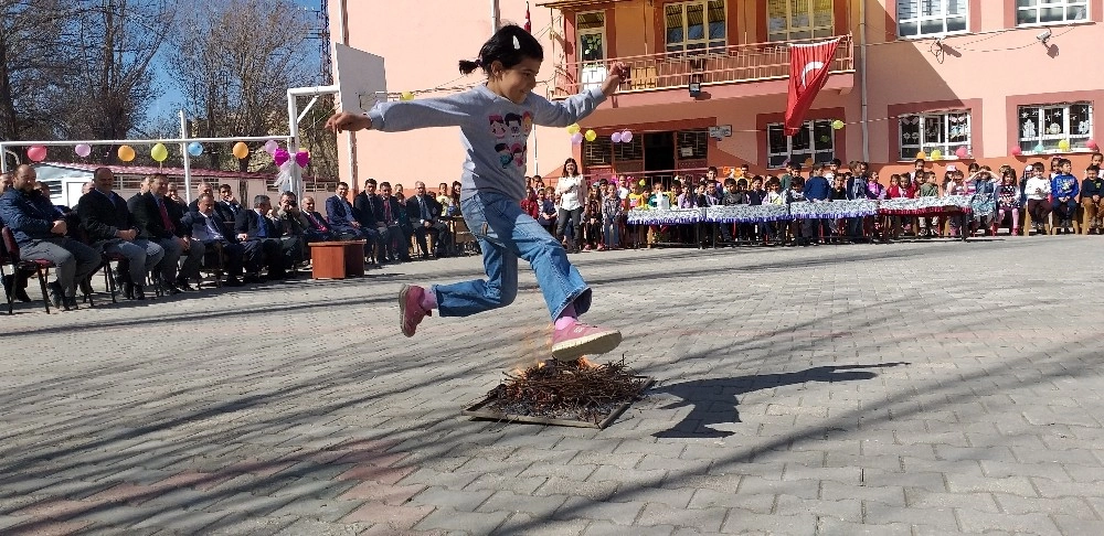 Darendede Nevruz Coşkusu