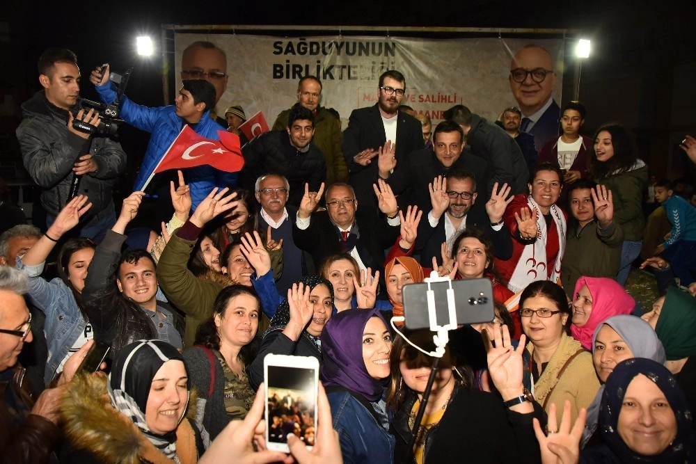 Cumhur İttifakı Adayı Zeki Kayda: “Salihlinin Kaderini Değiştirdik”