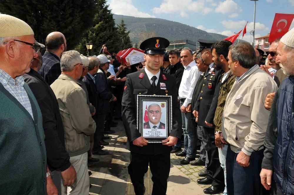 Şehit Jandarma Uzman Çavuş Akşehirde Defnedildi