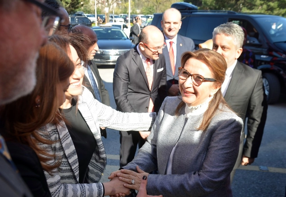 Bakan Pekcan, Bursada Sanayici Ve İş Adamlarıyla Bir Araya Geldi