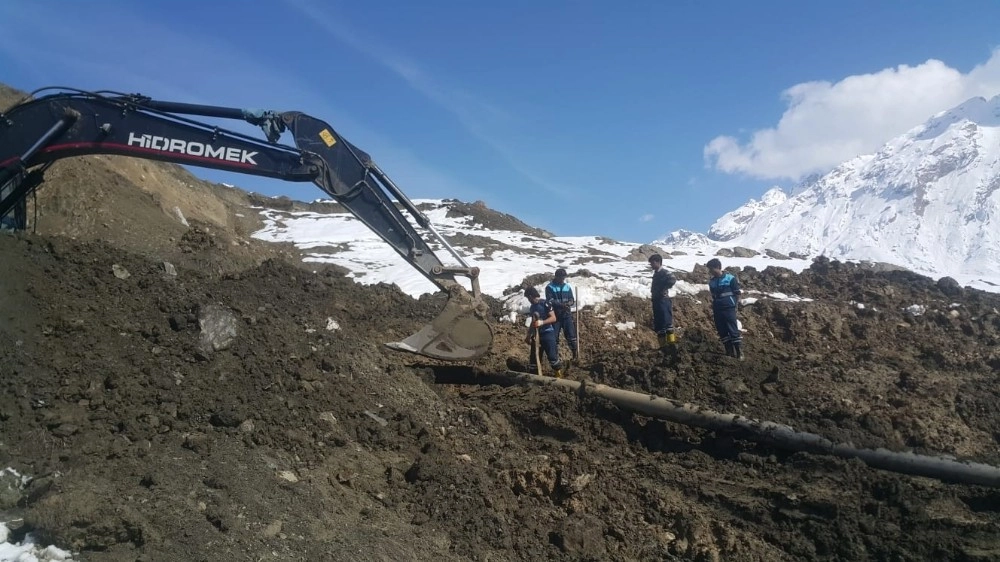 Heyelan İçme Suyu Şebek Hattına Zarar Verdi