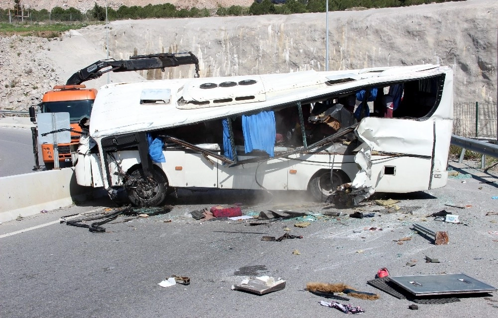 34 Özel Öğrencinin Yaralandığı Kazada Şoför Gözaltında