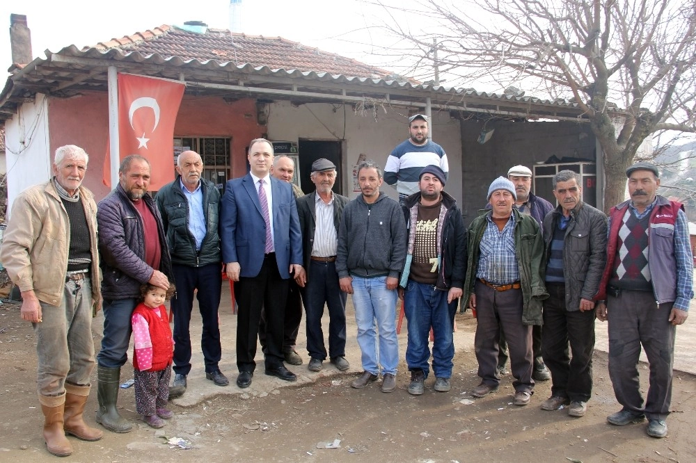 Salihlinin Bağımsız Adayı Gökçe Vatandaşlara Projelerini Anlattı