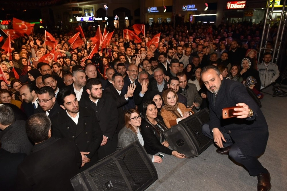 Alinur Aktaştan Yıldırım Ve İnegölde Gövde Gösterisi