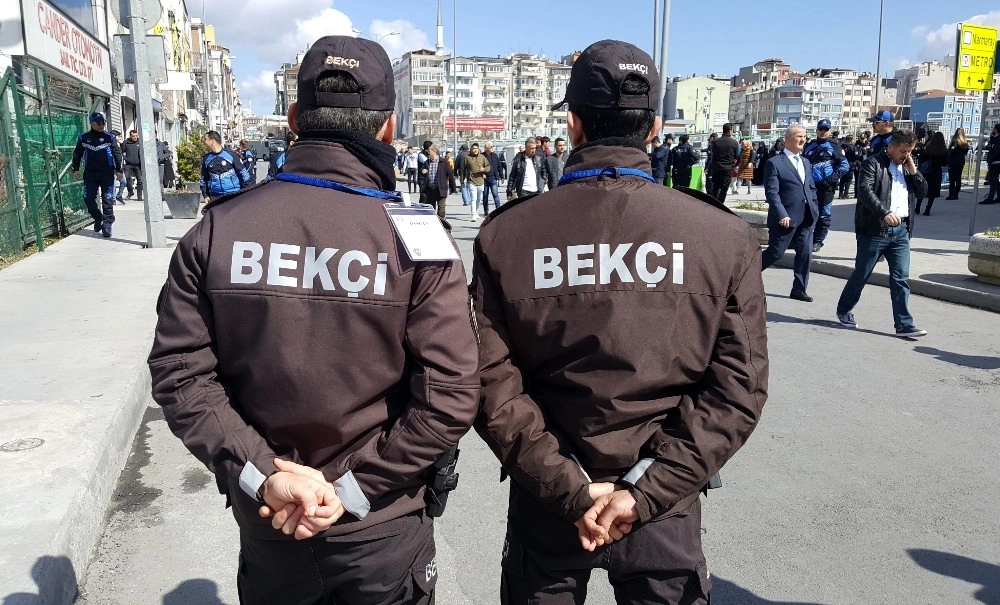 Bekçiler İlk Kez Miting Görevinde