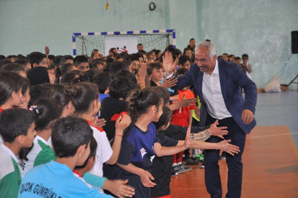 Şırnakta Geleneksel Çocuk Oyunları Ligi Başladı