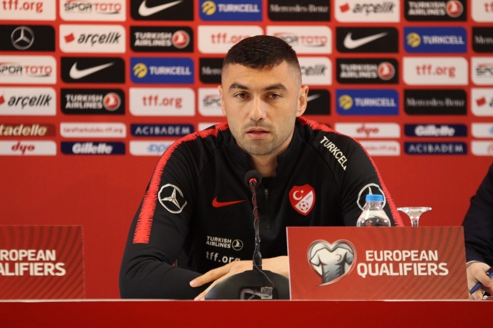 Burak Yılmaz: “Milli Takıma Her Zaman Destek Olunmalı”