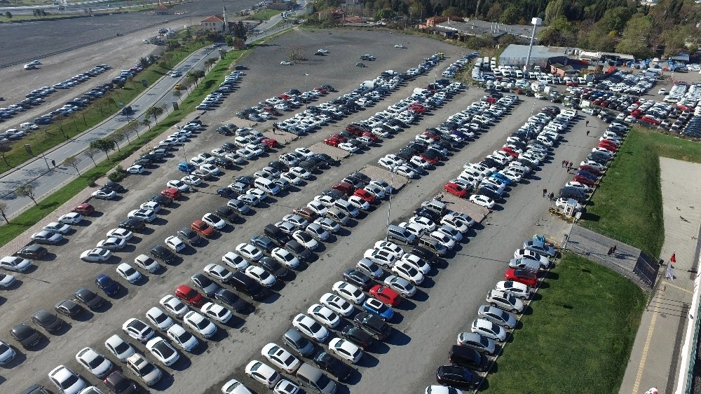 Park Et Devam Et Otoparkları Trafiğe Çözüm Oluyor