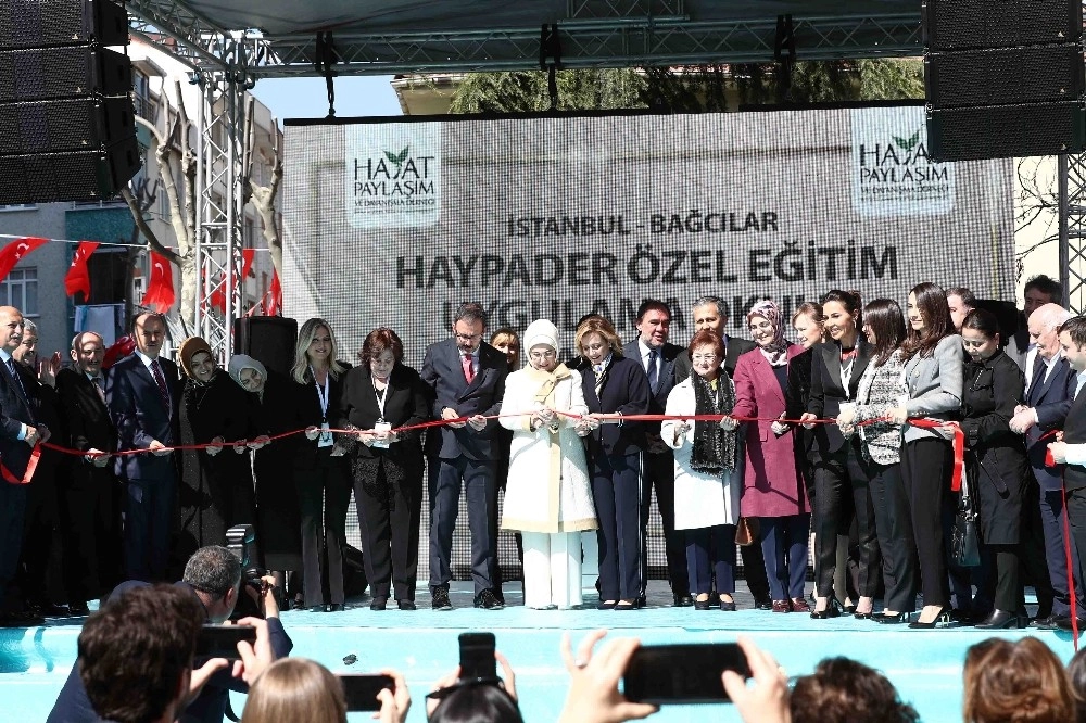 Emine Erdoğan, Bağcılarda Özel Eğitim Ve Uygulama Okulunun Açılış Törenine Katıldı