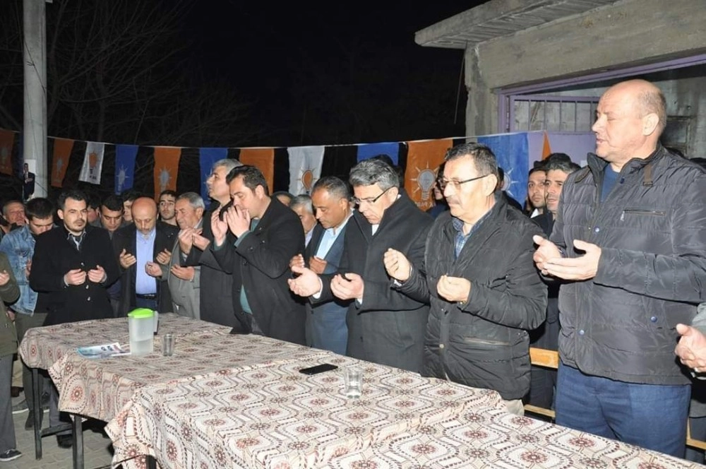 Karatepeliler Cumhur İttifakı Adayı Güleri Bağılarına Bastı