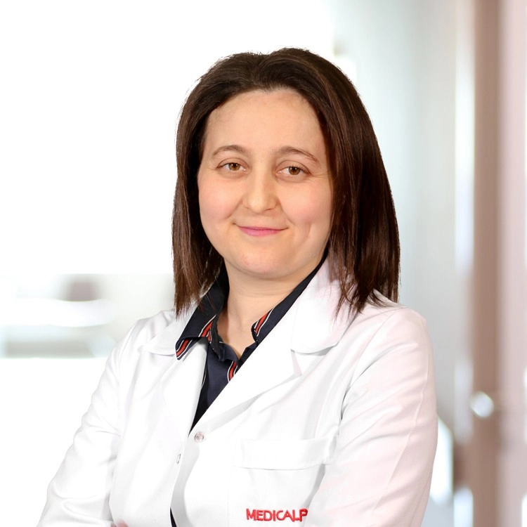 Doç. Dr. Aylin Gül Medical Parkta