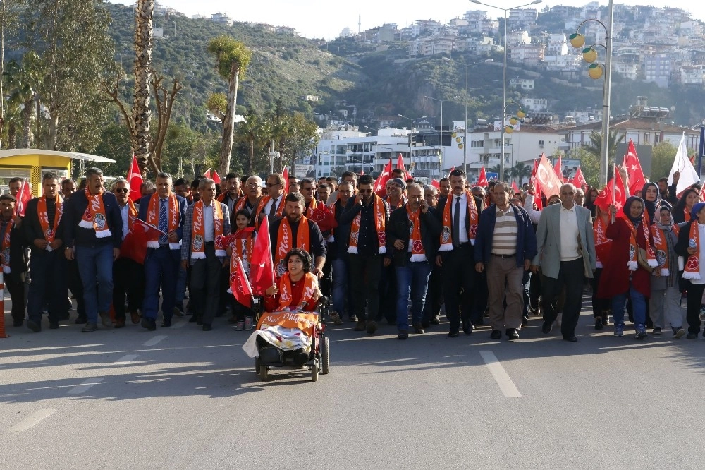 Finikede Cumhur İttifakından Zafer Yürüyüşü