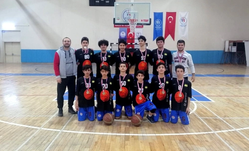 Adıyaman Erkek Basketbol Takımı Finale Kaldı