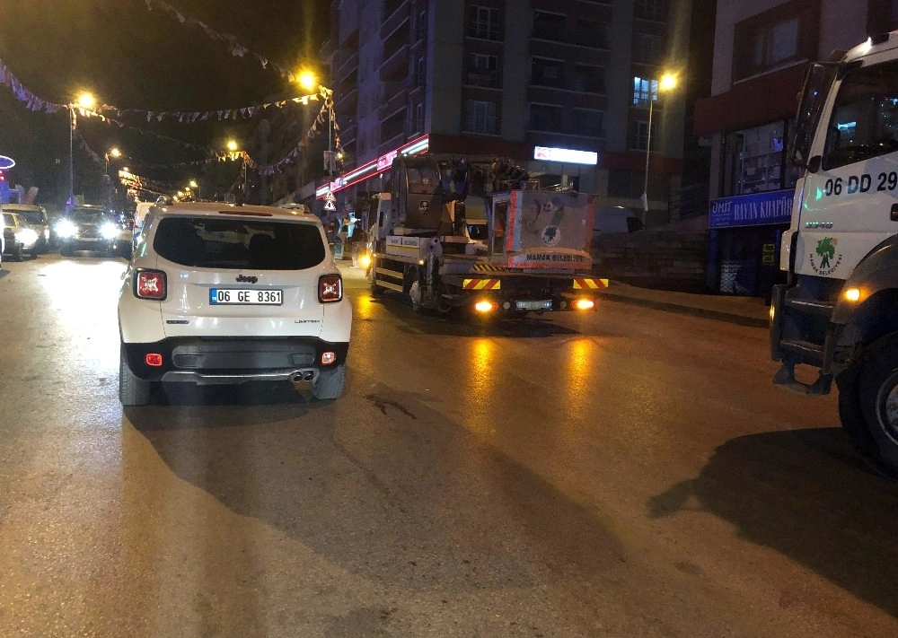 Önce Otomobile Ardından Vince Çarptı: 1 Yaralı