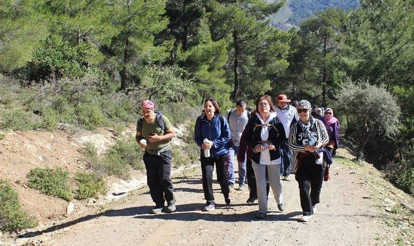 Ödemişli Dağcılardan Baraj Yürüyüşü