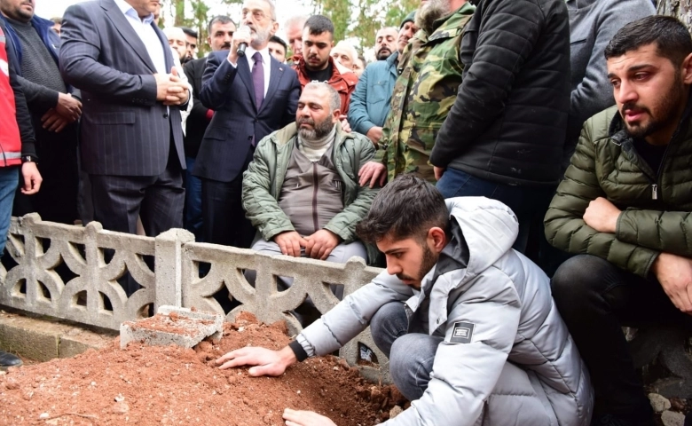 Karkamış'ta şehit öğretmen Ayşenur Alkan son yolculuğuna uğurlandı