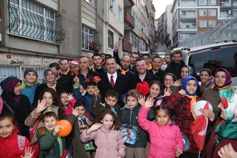 Başkan Adayı Yıldız:"sanatın Kalbi Beyoğlunda Atmaya Devam Edecek"