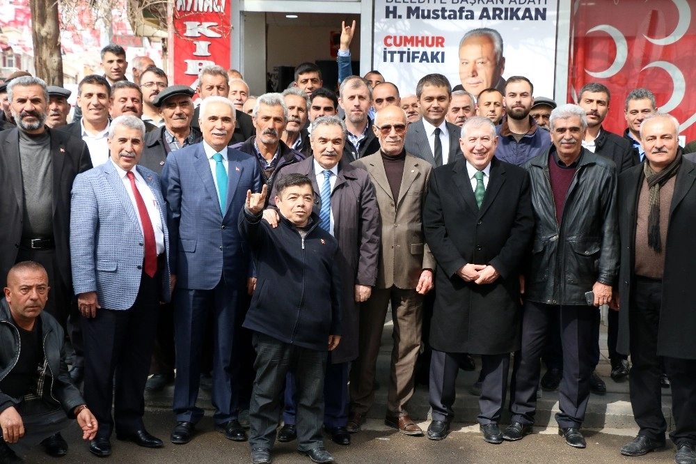 Eski Vekil Akdoğandan Cumhur İttifakı Adayı Arıkana Destek