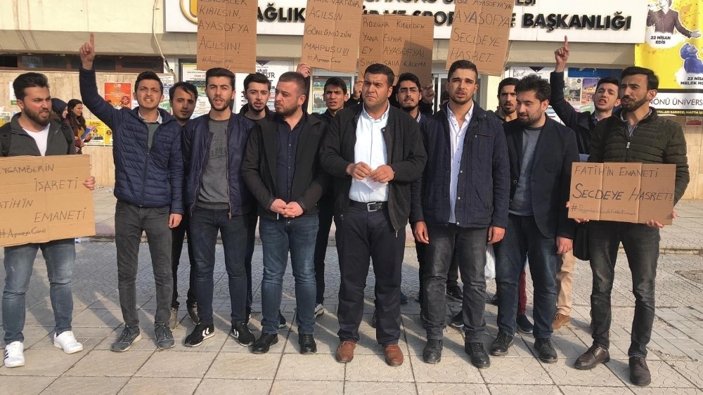 Mttbli Gençlerden Ayasofya Kararına Destek