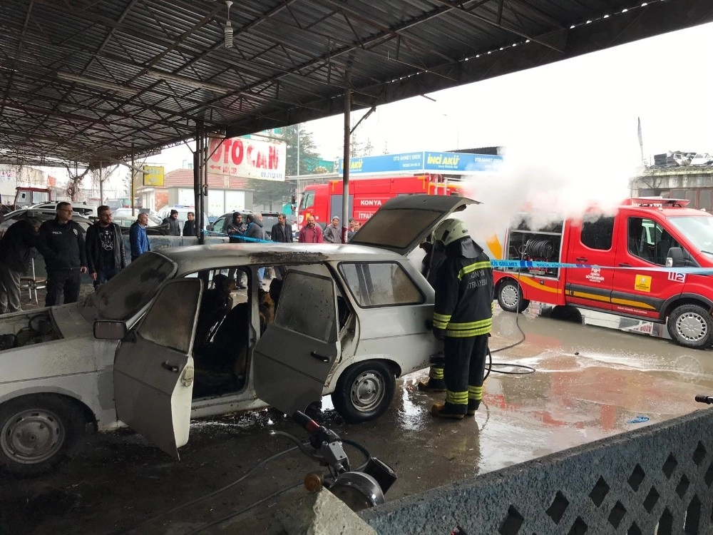 Lpg Tankındaki Gaz Kaçağı Patlamaya Sebep Oldu: 3 Yaralı