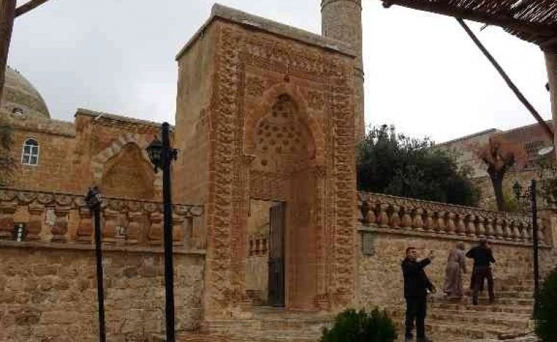 Mardin’de 651 yıldır ayakta olan Artuklu eseri dikkat çekiyor