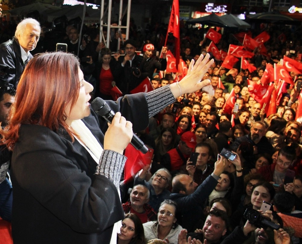 Özlem Çeçrioğlu; “Seçim Bitti, Yarın Sabah Mesaim Başlıyor”