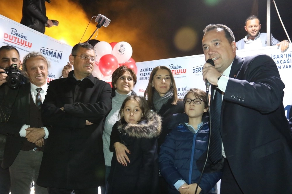 Akhisarda Millet İttifakı Adayı Besim Dutlulu Kazandı