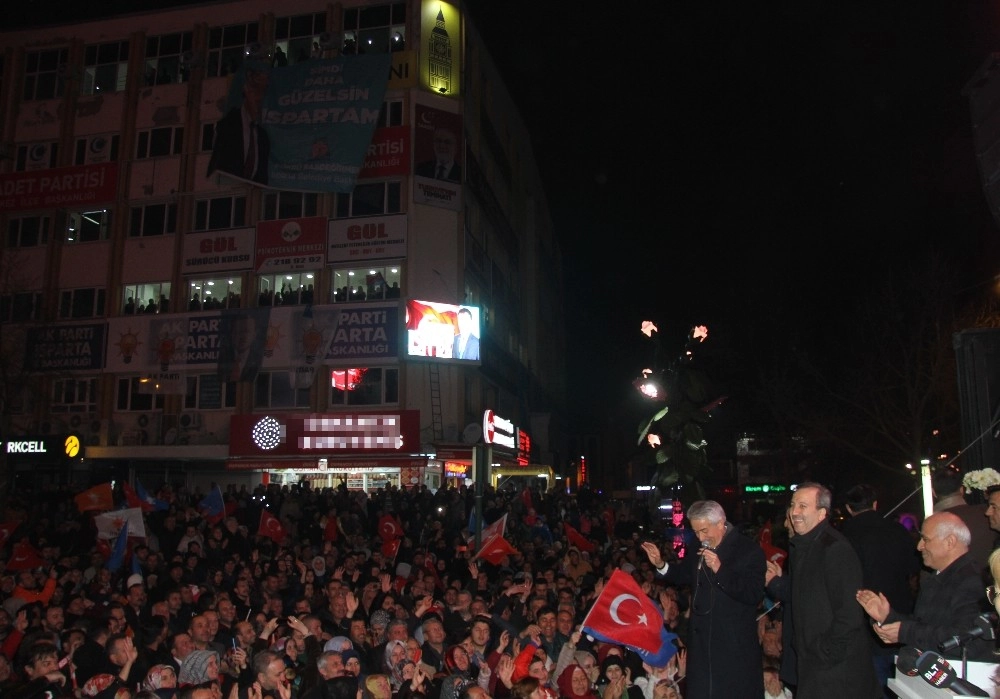 Ak Partiden Isparta Belediyesi Zaferi Kutlamaları