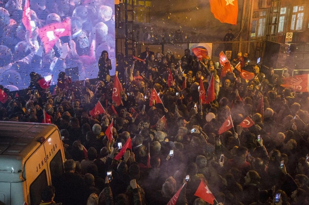 Kuşadasında Chp 20, Ak Parti 11 Belediye Meclis Üyeliği Kazandı