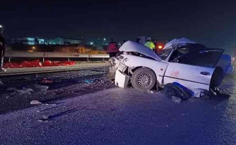 Tarsus-Adana-Gaziantep otobanda kaza 2 ölü 7 yaralı