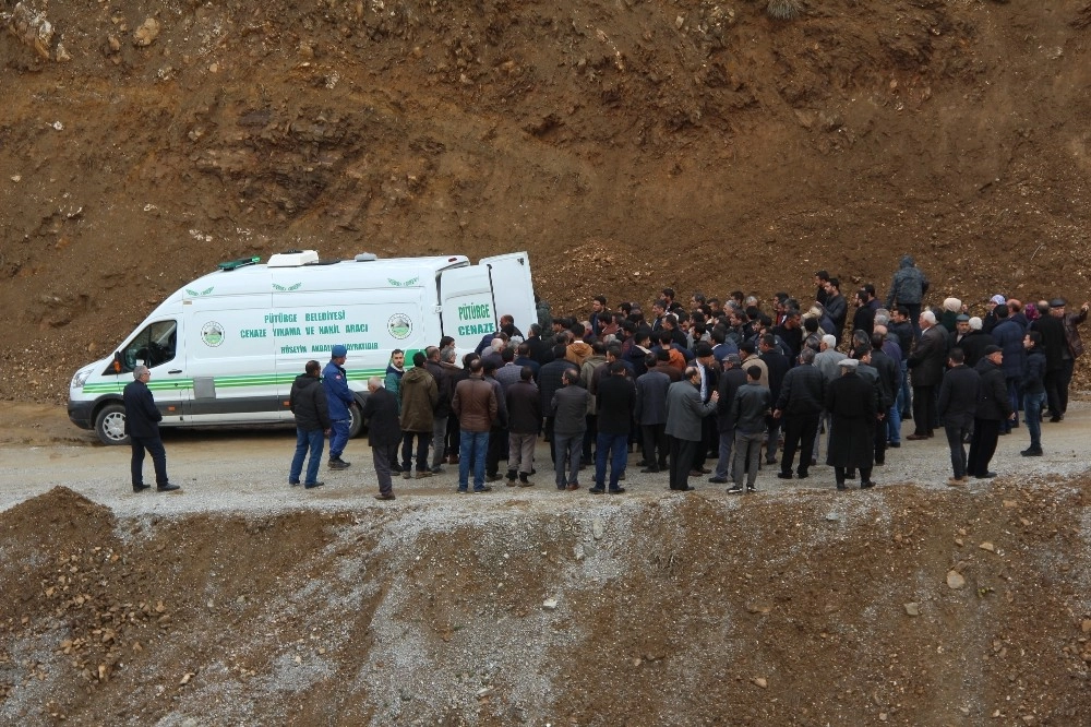 Malatyada Kavgada Hayatını Kaybeden 2 Kişi Toprağa Verildi