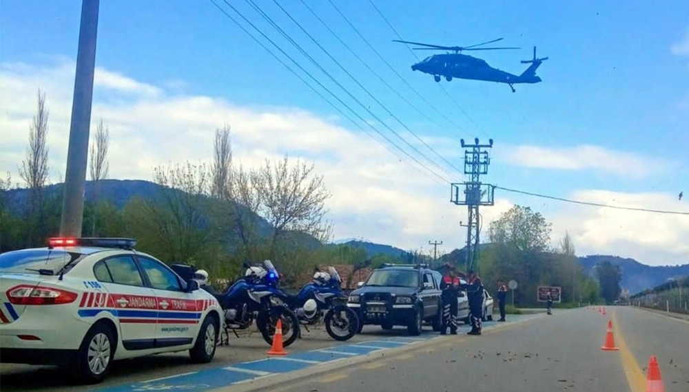 Jandarmanın Helikopterli Trafik Denetimleri Sürüyor