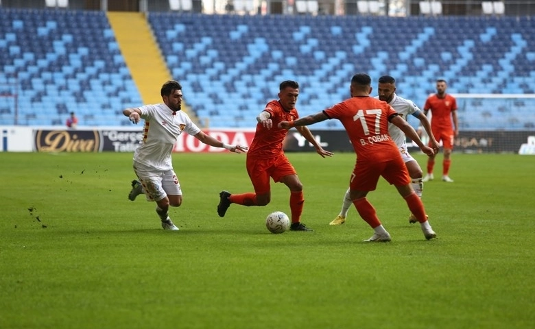 Spor Toto 1. Lig: Adanaspor: 2 - Göztepe: 2