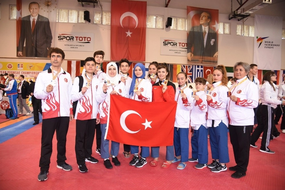 Avrupa Taekwondo Şampiyonasına 8 Madalyalı Başlangıç