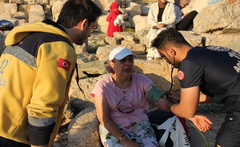 Nemrut Dağı zirvesinde acil sağlık hizmeti