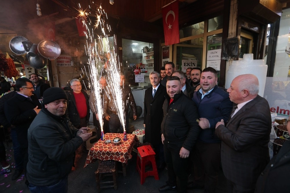 Esnaftan Başkan Tahmazoğluna Sevgi Seli