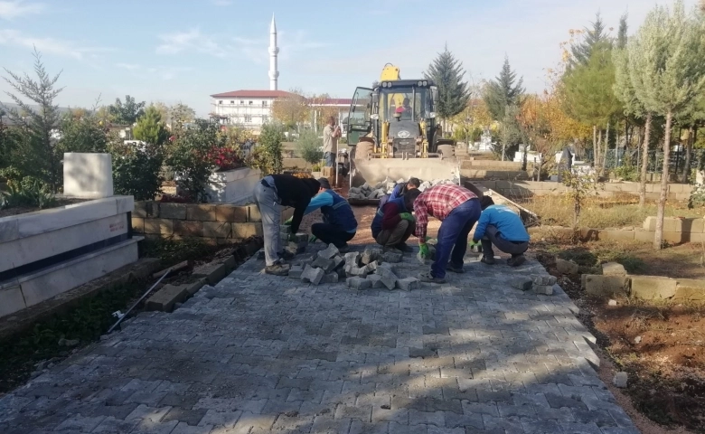 Araban Belediyesi mezarlığa el atarak gecekondulaşmanın önüne geçti