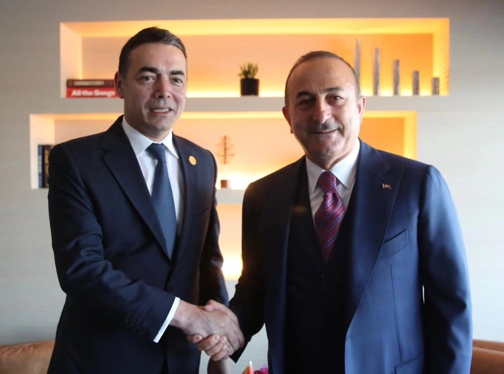 Bakan Çavuşoğlu, Kuzey Makedonyalı Mevkidaşı Dimitrovla Görüştü